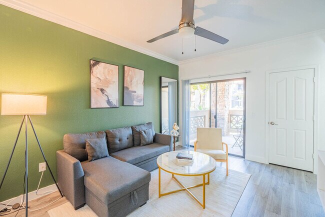 Foto del edificio - 2155 S 55th St