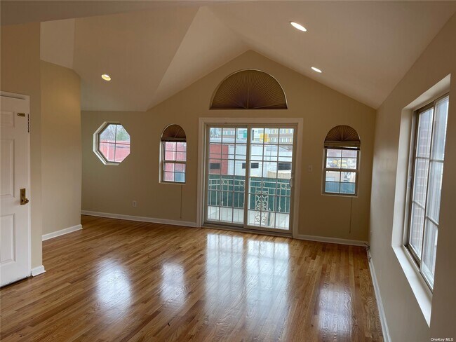 Building Photo - 88-22 70th Rd