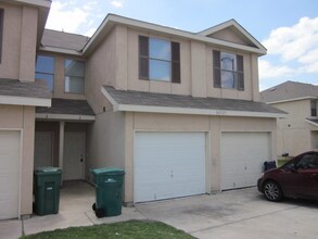 Building Photo - 10727 Mathom Landing