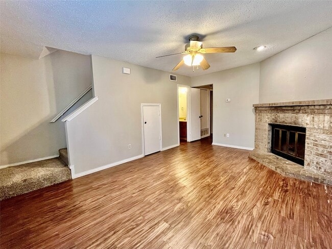 Building Photo - 3053 Olympia Dr
