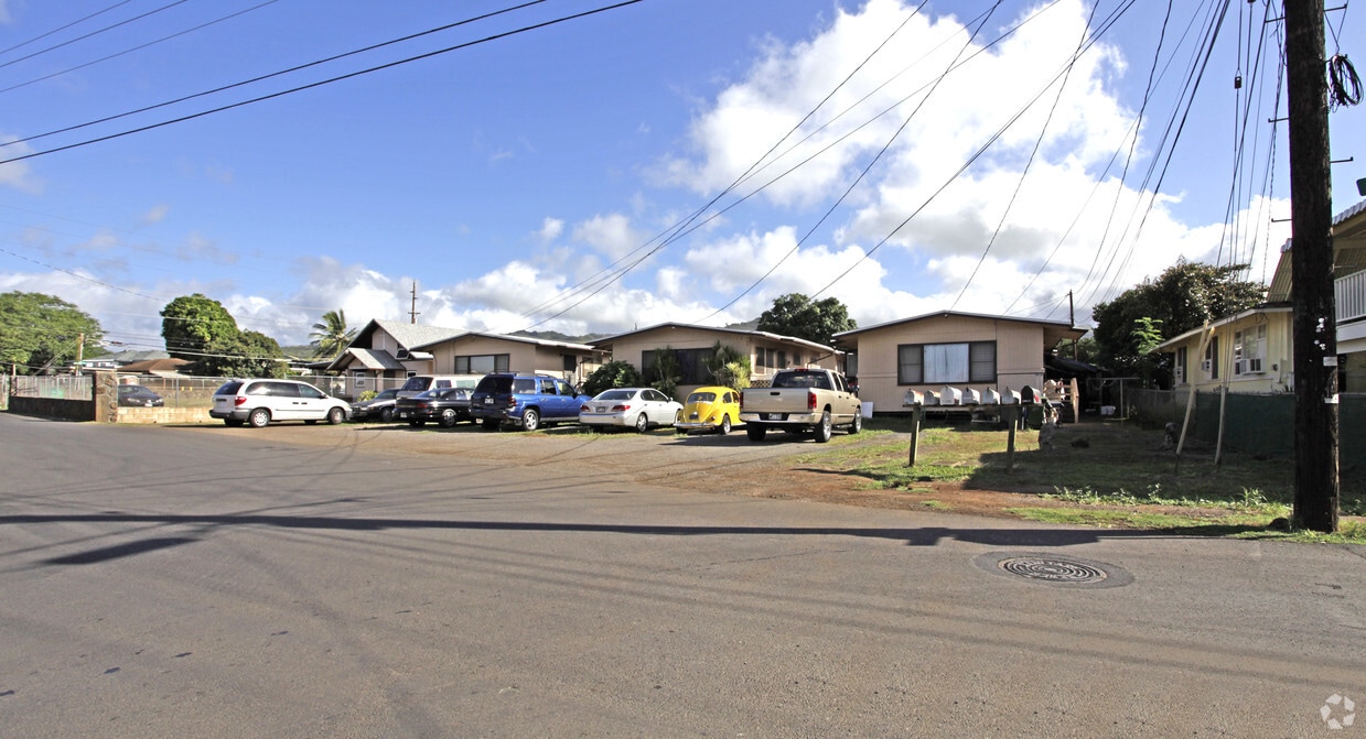 Building Photo - 1205 Kamehameha Iv Rd