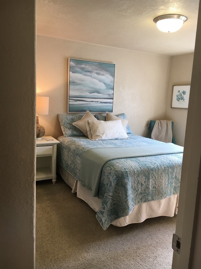 Building Photo - 1344 Benjamin Ct