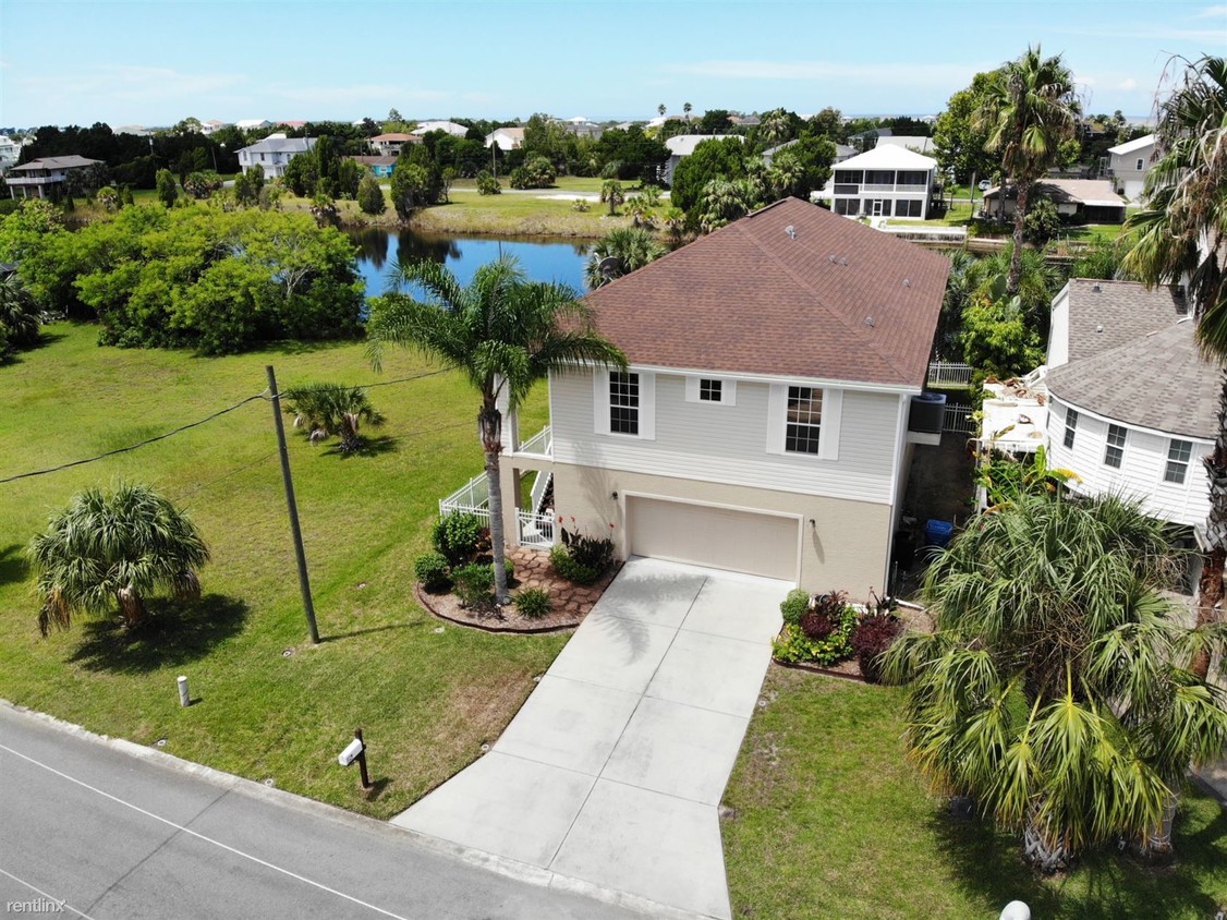 Primary Photo - 3 br, 2 bath House - 3263 Sea Grape Dr