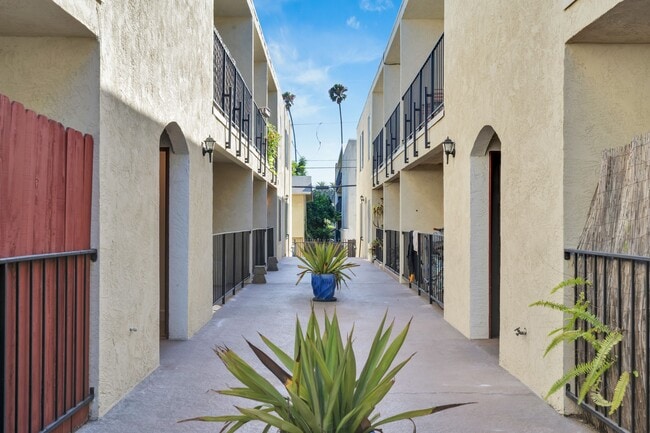 Courtyard - 14th Street Luxury Investments LLC