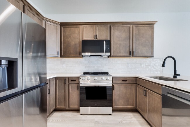 Building Photo - Cottages at Sugar Mill Pond