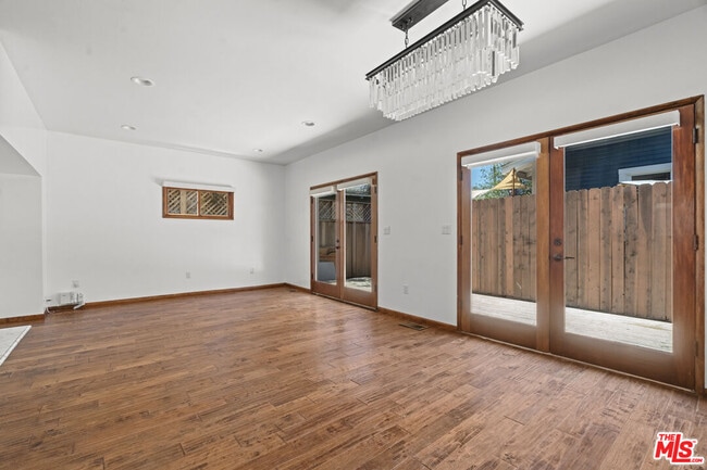 Building Photo - 660 San Juan Ave
