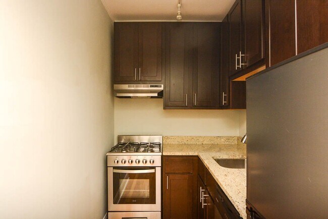 Foto del edificio - 4743 N Hermitage Ave