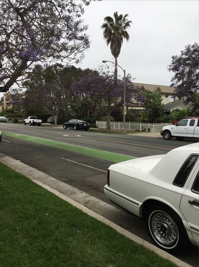 Frente Exterior Calle - 1823 11th St