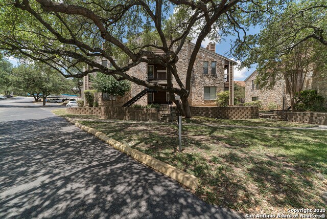 Building Photo - 11520 Huebner Rd