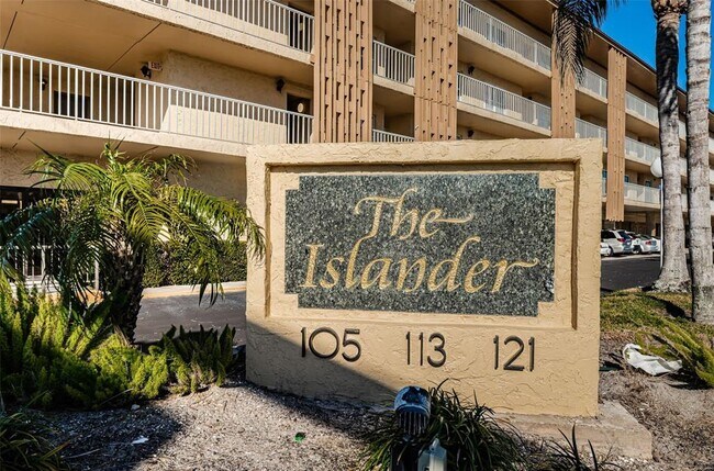 Building Photo - 121 Island Way