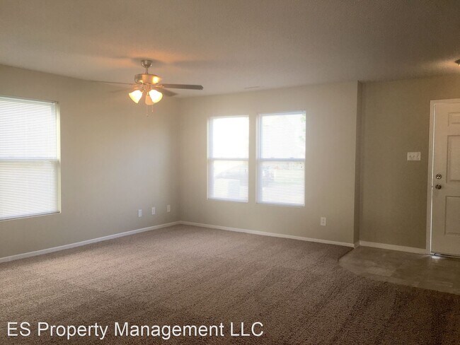 Foto del edificio - 6 br, 3 bath House - 3206 Brandenburg Dr.