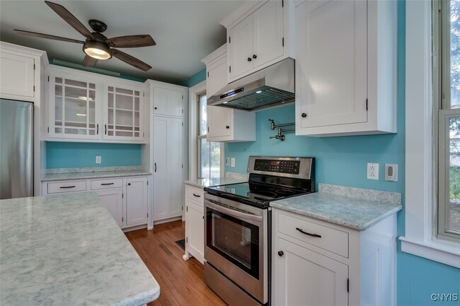 Building Photo - 25 Garden Rd