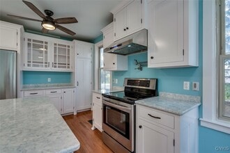 Building Photo - 25 Garden Rd