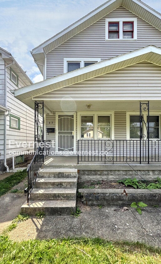 Primary Photo - 663 S Burgess Ave