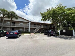 Building Photo - 8820 Royal Palm Blvd