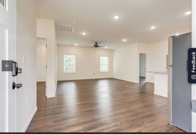 Foto del edificio - 216 McKinley Church Rd