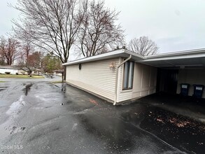 Building Photo - 36 Donna Lynn Dr