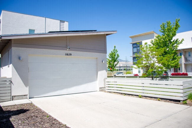 Building Photo - 11629 Veruca Way