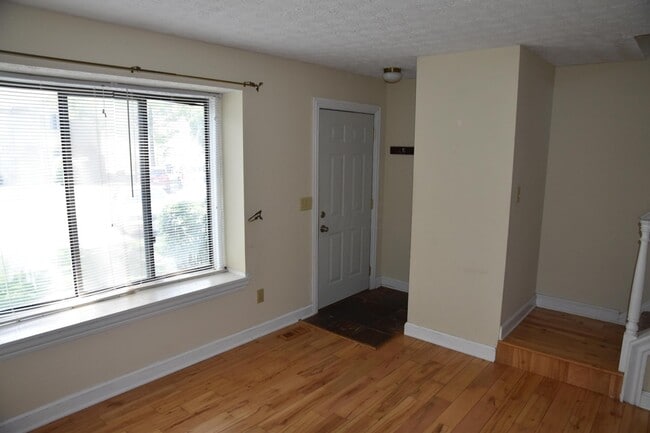 Building Photo - 6462 Cranston Way
