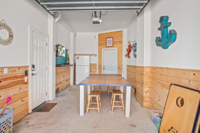 Building Photo - 2727 Eleventh St