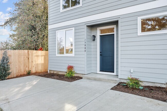 Foto del edificio - New Build 3 Bed, 1.5 Bath Rental Home in C...