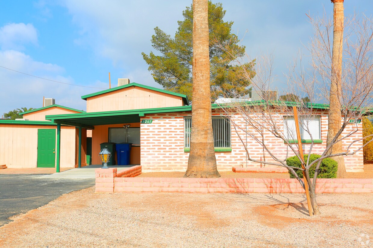 Building Photo - 2519-2521 N Edith Blvd