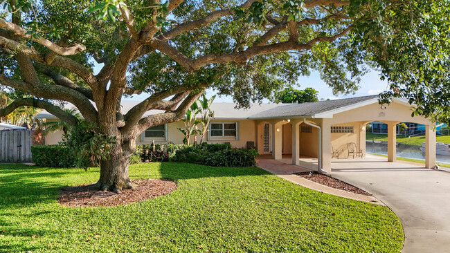 Building Photo - 1059 Carambola Cir