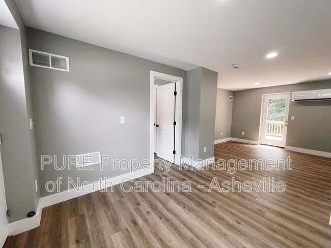 Foto del edificio - 268 Sand Hill Rd