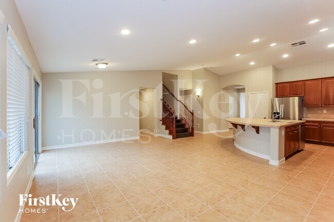 Foto del edificio - 9325 Thunder Falls Ct