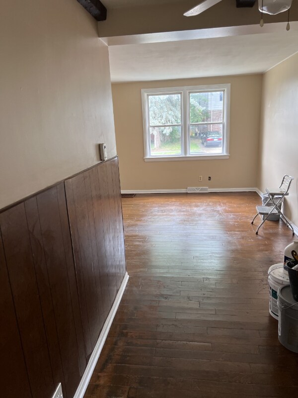 Building Photo - 877 Fahs St