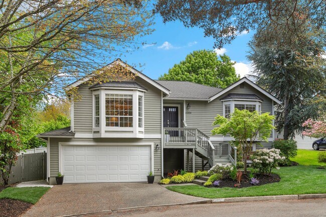 Foto del edificio - Remodeled 4 Bedroom Home with Den & Media ...