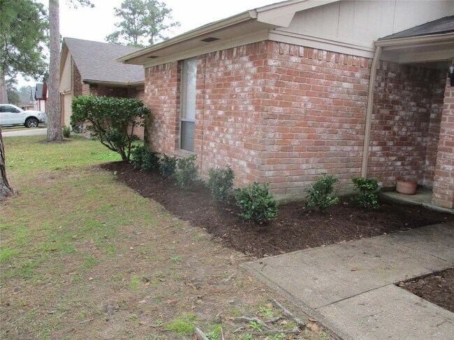 Building Photo - 6222 Forestgate Dr