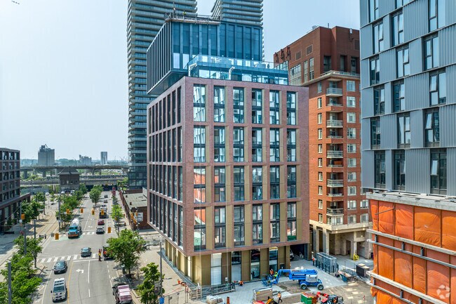 Building Photo - 432 Cherry St