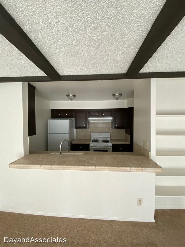 Foto principal - 1028 Manhattan Ave