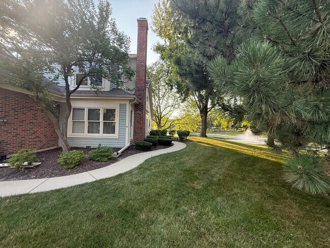 Building Photo - 227 Spring Creek Cir