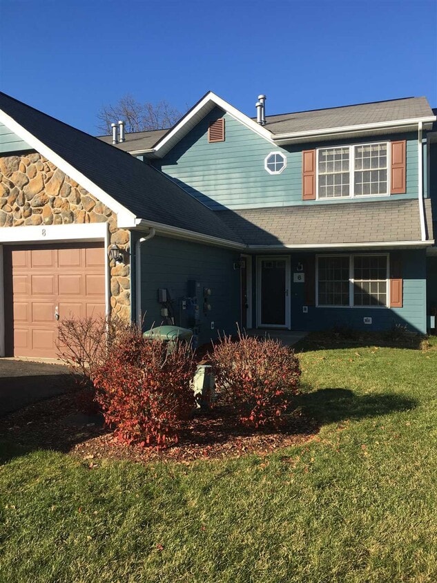 8 Lamplight St, Beacon, NY 12508 Townhome Rentals in Beacon NY