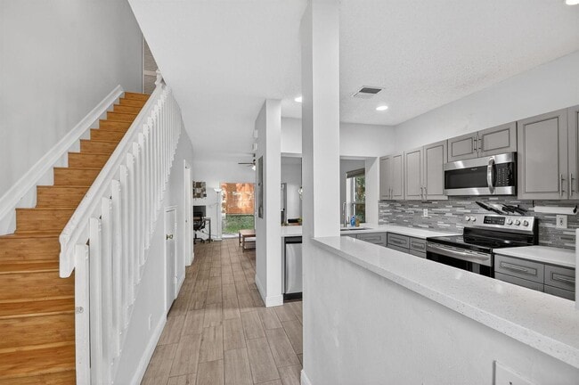 Building Photo - 5015 Palmbrooke Cir