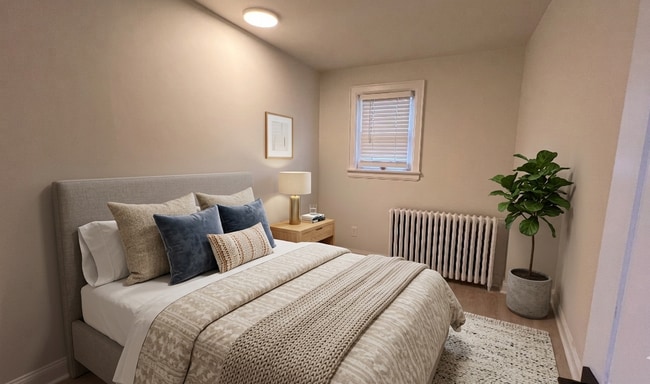 Building Photo - 131 Vine St