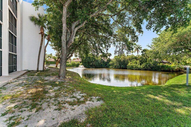 Building Photo - 1605 US-1