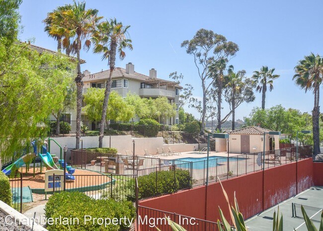 Building Photo - 2 br, 2 bath House - 3471 PASEO DE BRISAS #32