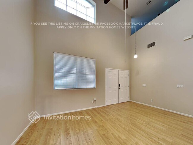 Foto del edificio - 7744 Bird of Paradise Ct