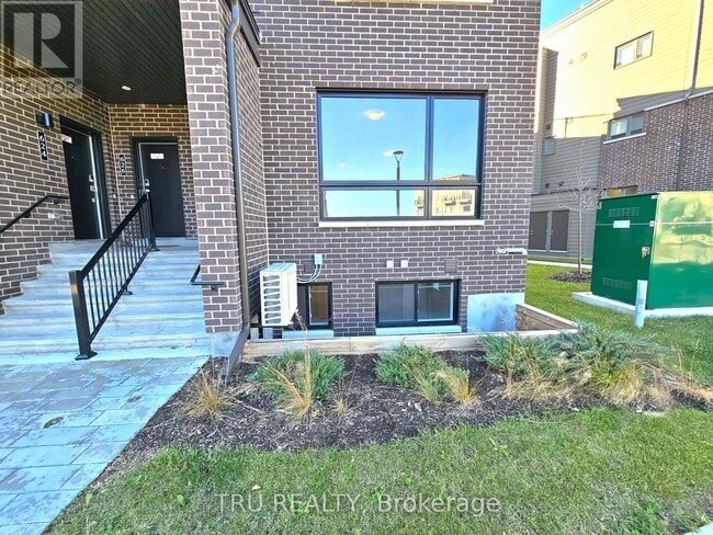 Building Photo - 630 Mishi Private