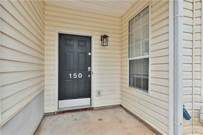 Building Photo - 150 Brentwood Dr