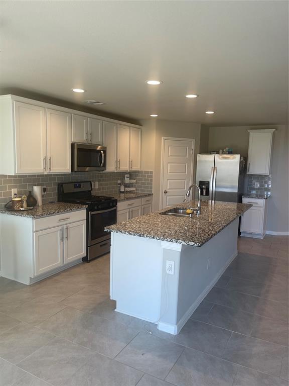 Foto del edificio - 5631 Pleasant Falls Dr