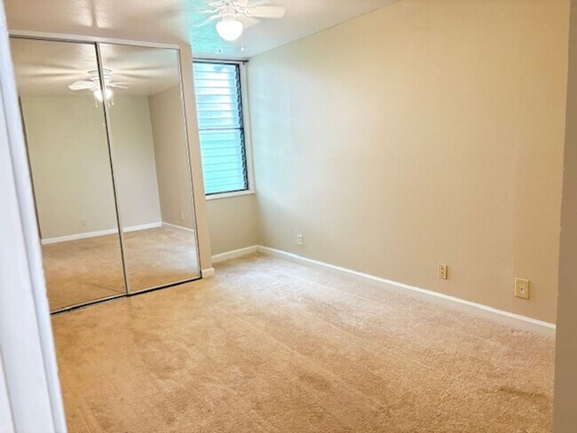 Building Photo - Makaha Valley Plantation - Two Bedroom