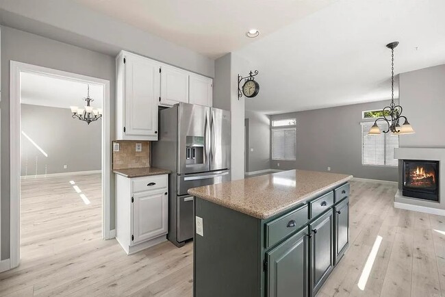 Building Photo - Oceanside