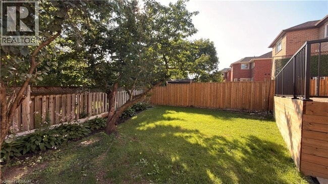 Building Photo - 5202 Huntingfield Dr