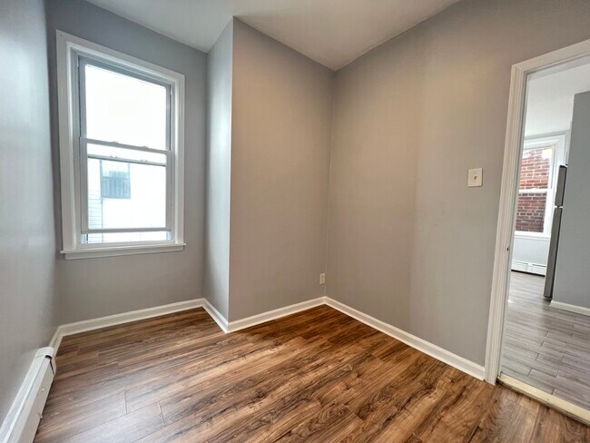 Unit 5 - 391 Avenue C