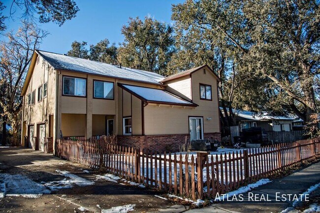 Foto del edificio - 143 E Longs Peak Ave