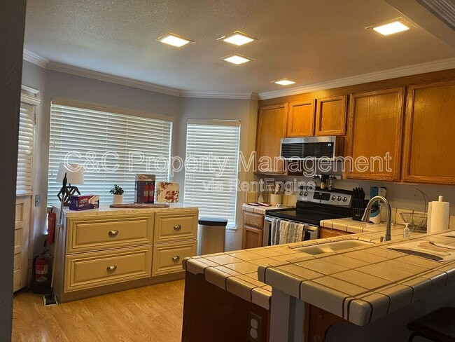 Building Photo - 960 Buckskin Terrace